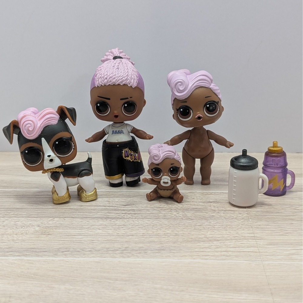 LOL Surprise DJ Family Lot Mix Boi D.J. Lil D.J. D.J. K9 Dolls Pet Accessories